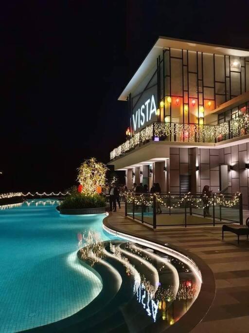 Vista Residences Free Wi-fi & 1 Parking *
