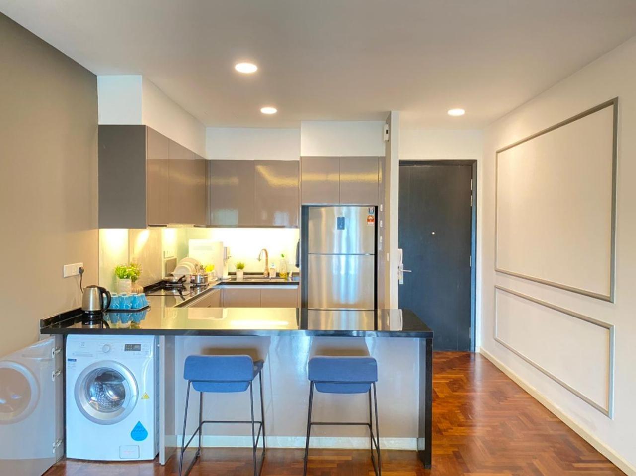 Vista Residences Free Wi-fi & 1 Parking Apartment